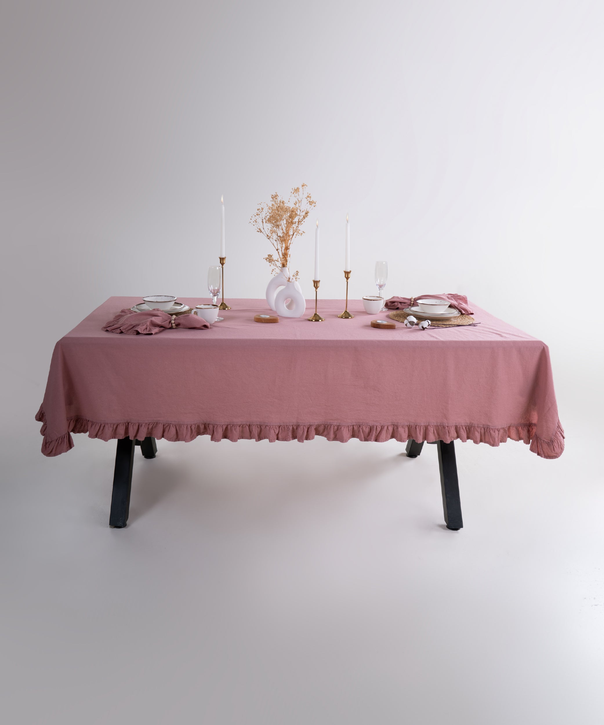 Stonewashed %100 Cotton Exclusive Old Rose Ruffled Tablecloth - 140X200cm