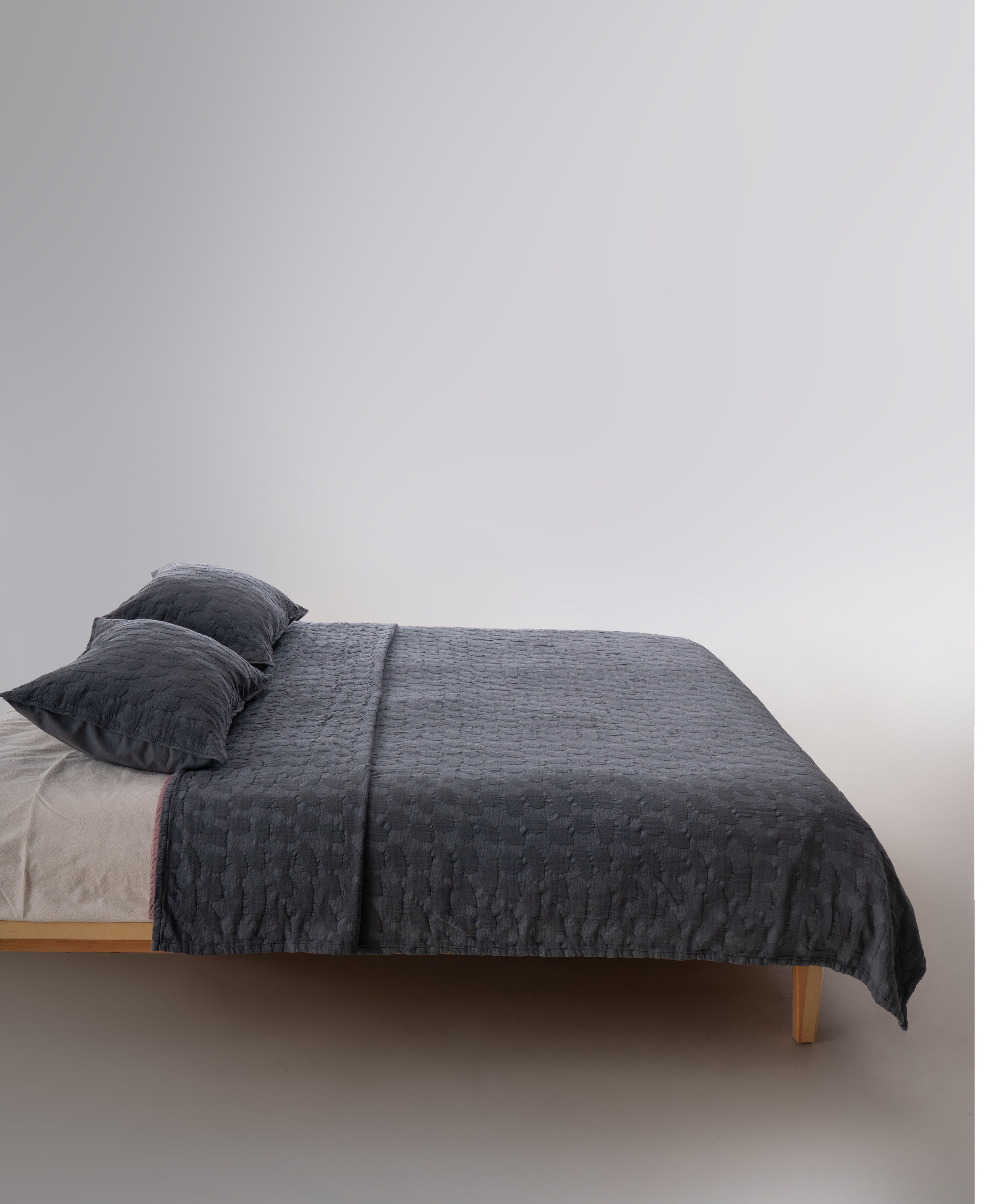 Alphecca 100% Cotton Stonewashed Bedspread Set - Castlerock