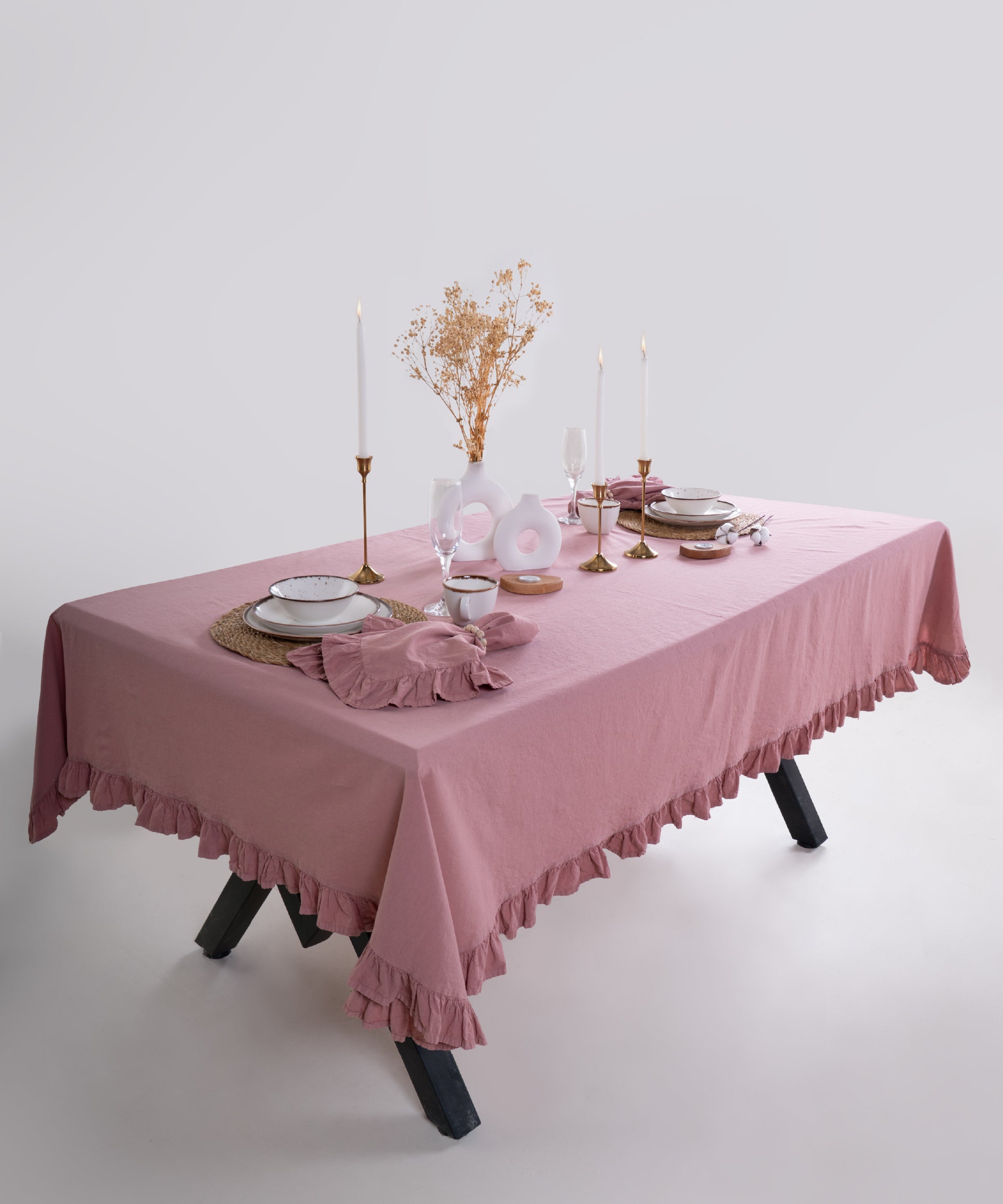 Stonewashed %100 Cotton Exclusive Old Rose Ruffled Tablecloth - 140X200cm