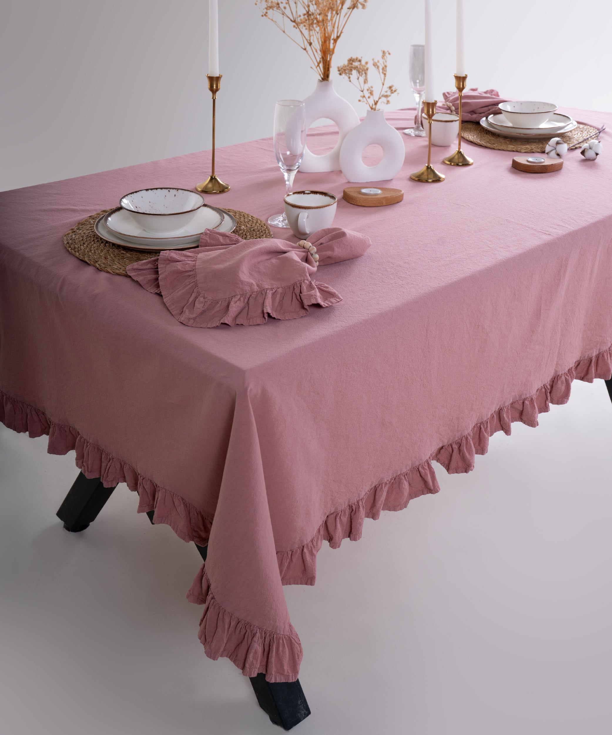 Stonewashed %100 Cotton Exclusive Old Rose Ruffled Tablecloth - 140X200cm