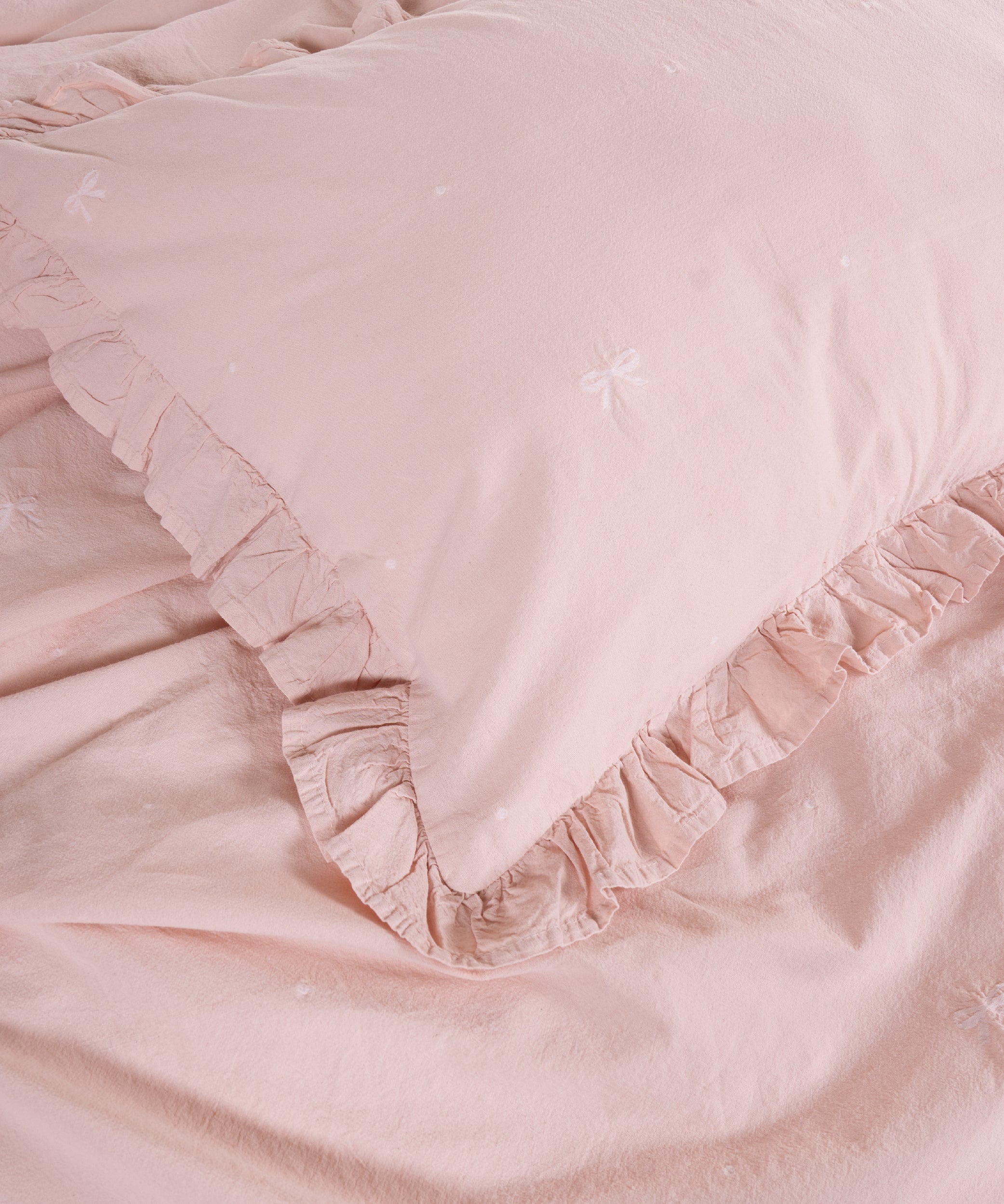 Close-up of stonewashed 100% cotton fabric in Pristine showing soft breathable texture