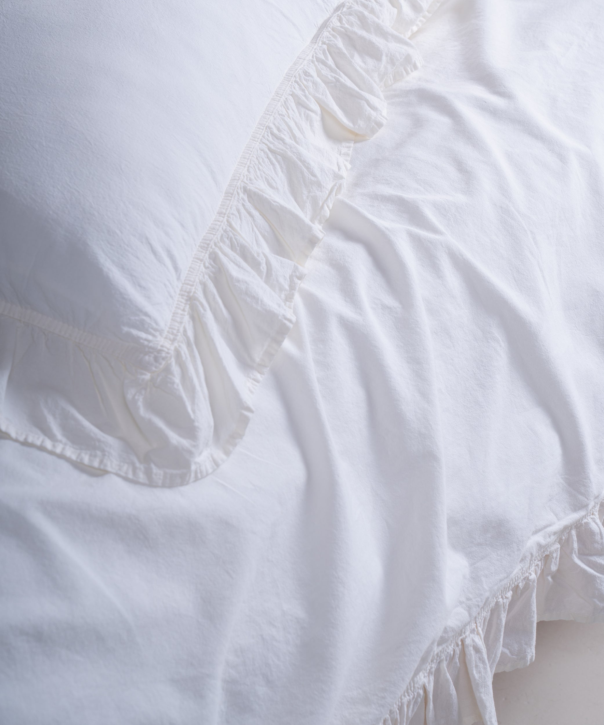 Stonewashed 100% cotton bedding with breathable fabric and timeless European-inspired design.