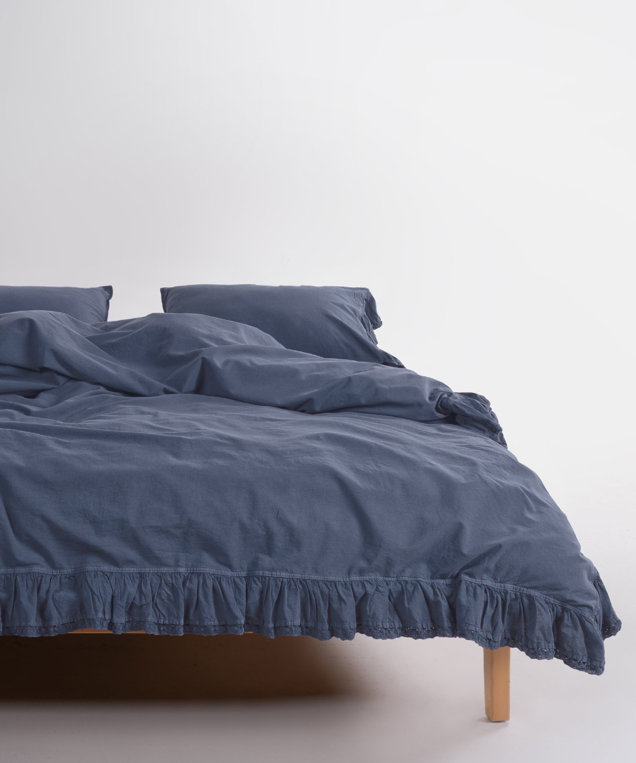 Sicilia Castle Rock ruffle lace 100% cotton duvet cover set stonewashed soft luxury bedding UK size