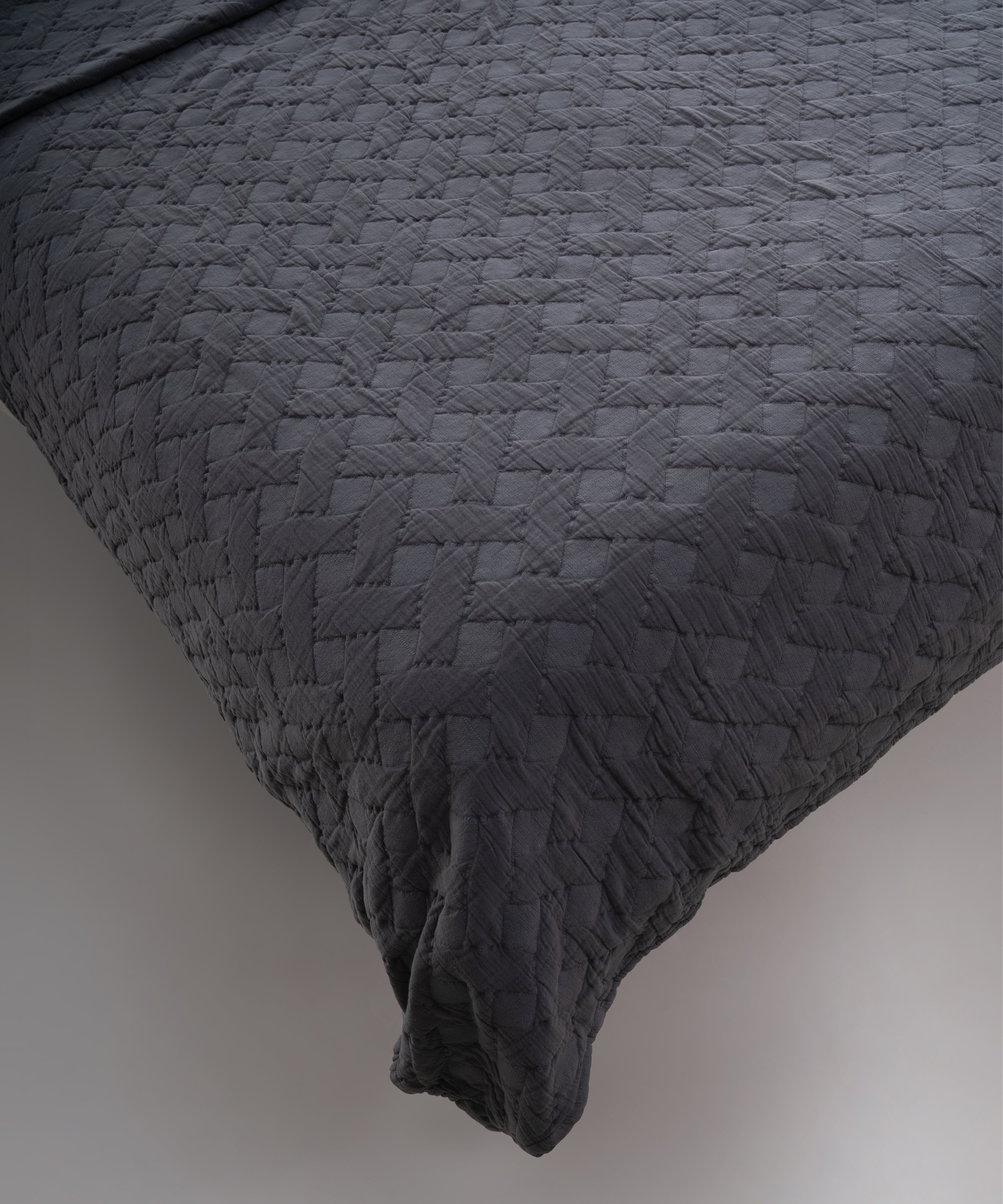 Brianna 100% Cotton Stonewashed Bedspread Set - Castlerock