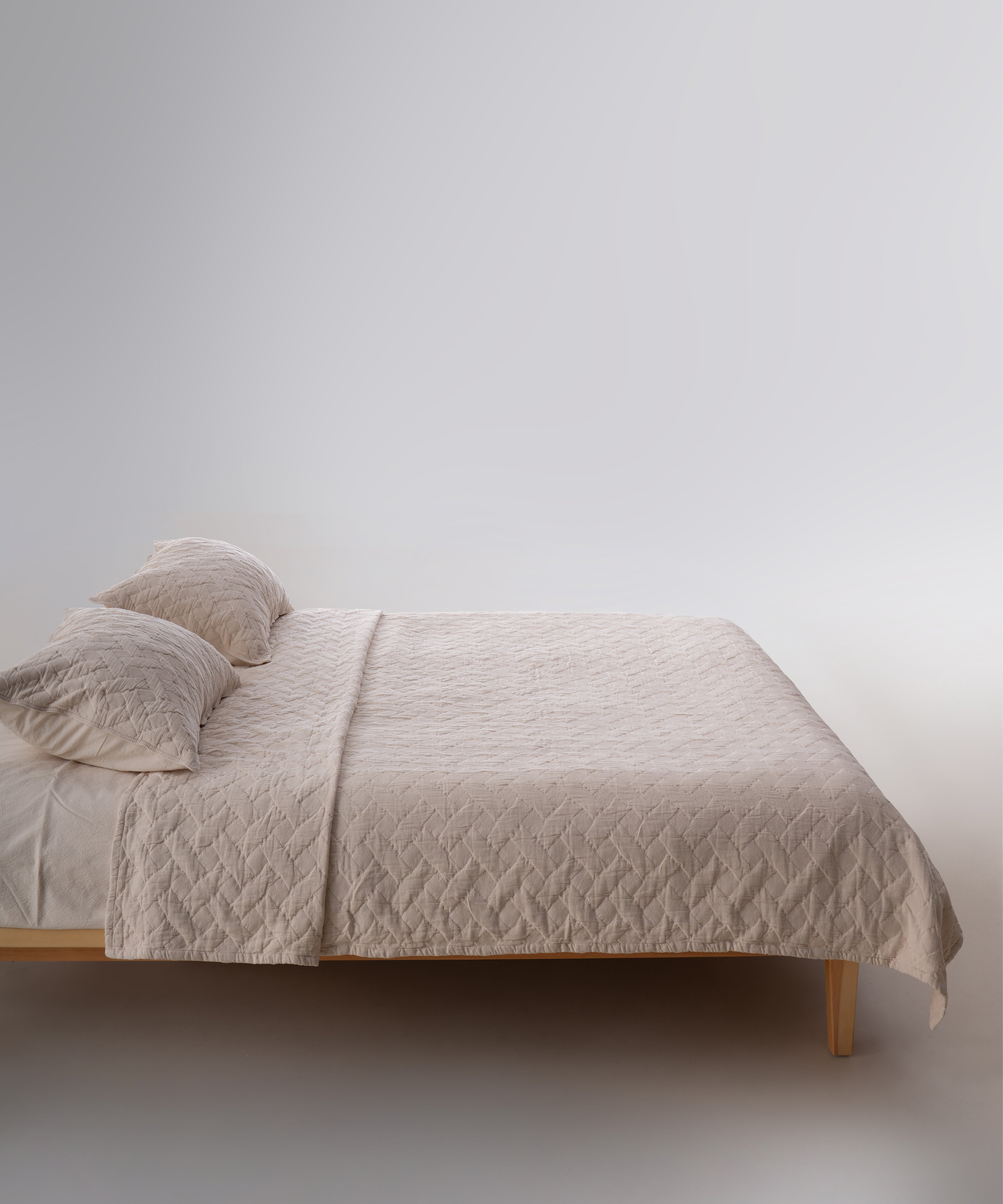 Brianna 100% Cotton Stonewashed Bedspread Set - Cream