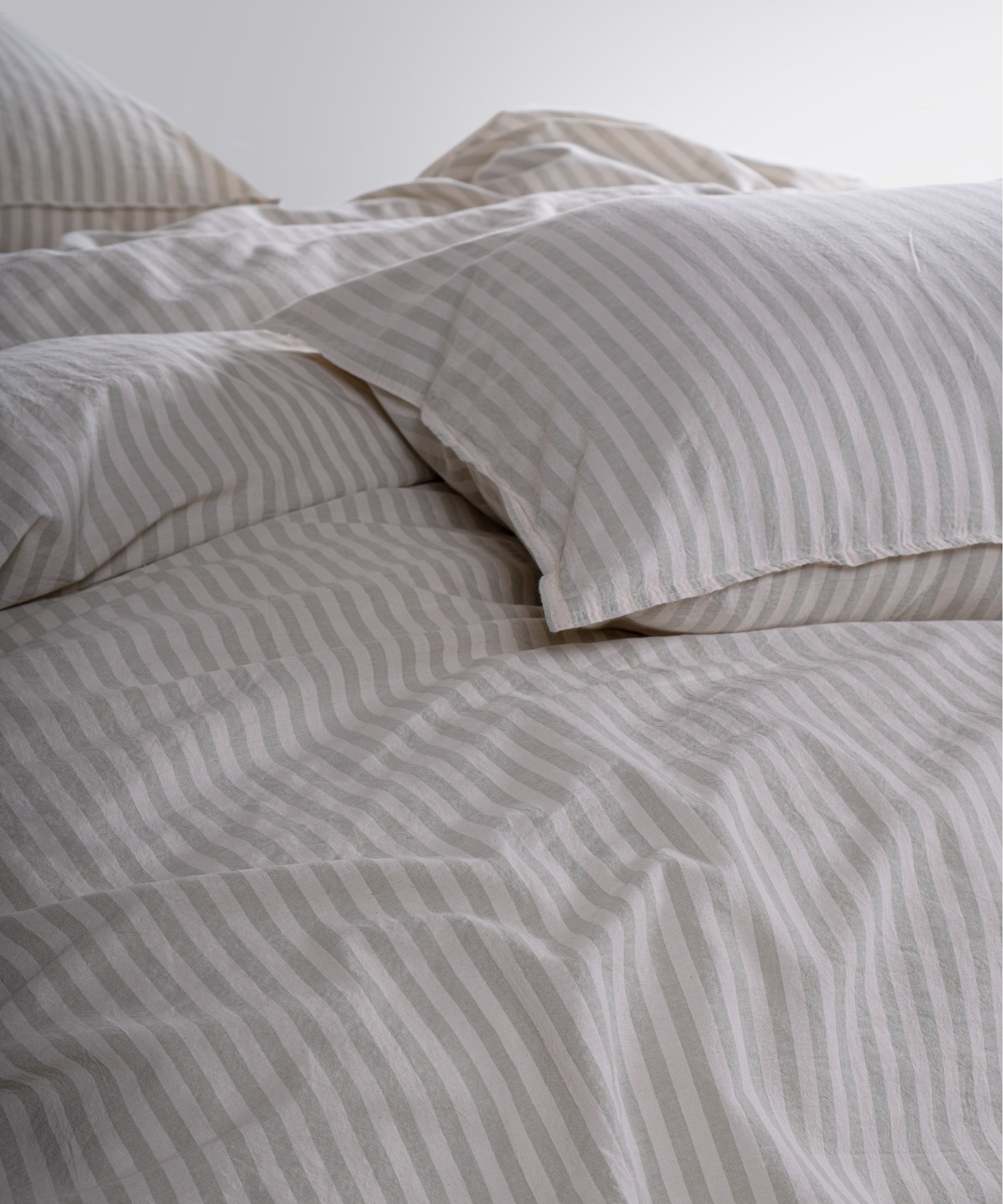 Envelope closure pillowcase made from garment washed cotton in natural green
