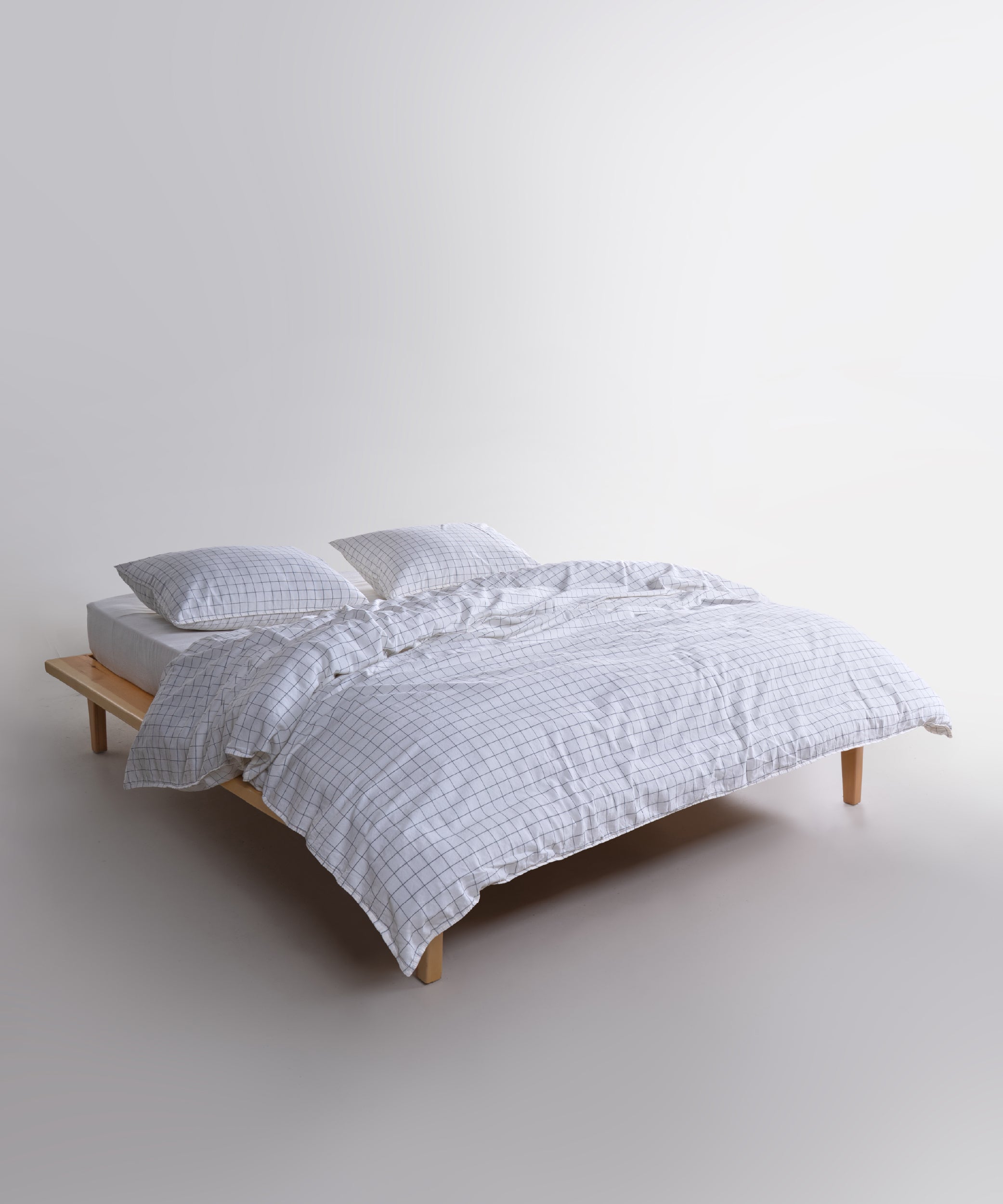 İnara Snow White Checkered 100% Soft Cotton Duvet Cover Set - Stonewashed | Limasso