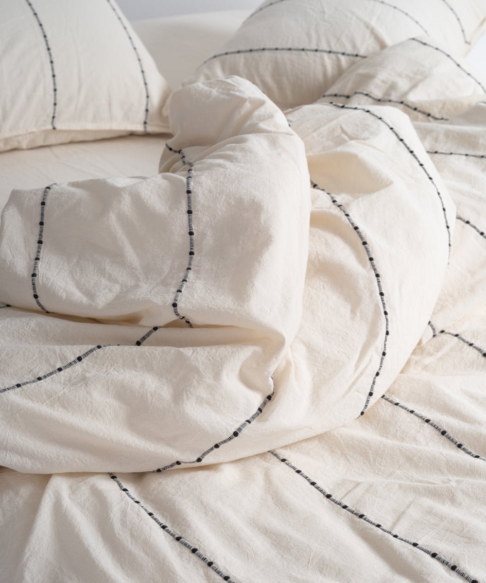Vilnuss 100% cotton garmentwashed duvet cover set with soft texture, breathable comfort and elegant bedroom style.