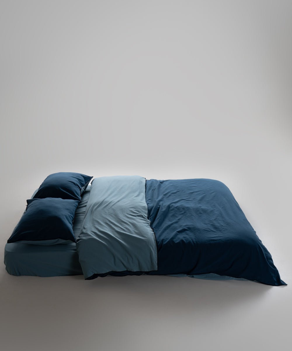 Essualte Stonewashed Reversible 100% Cotton Duvet Cover Set Dress Blue / Med Blue