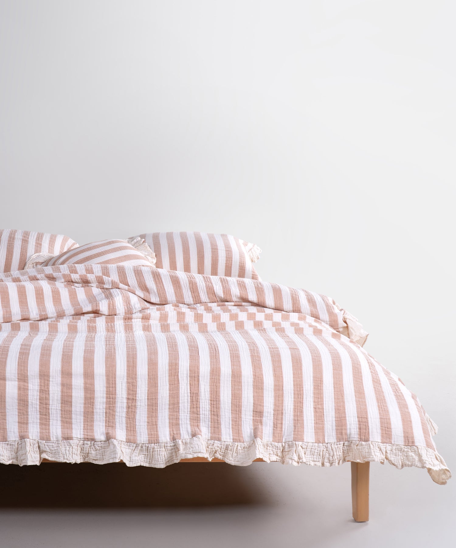 Beige and mustard striped 100% cotton muslin duvet cover set, yarn dyed and garment washed, breathable bedding with ruffled edges