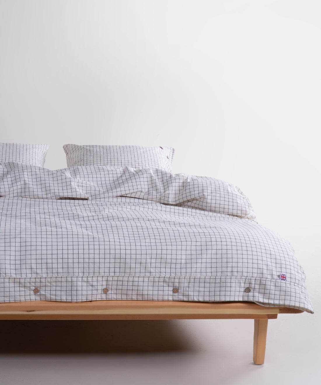 Soft &amp; Breathable Cotton Check Bedding Set in Timeless Grid Design