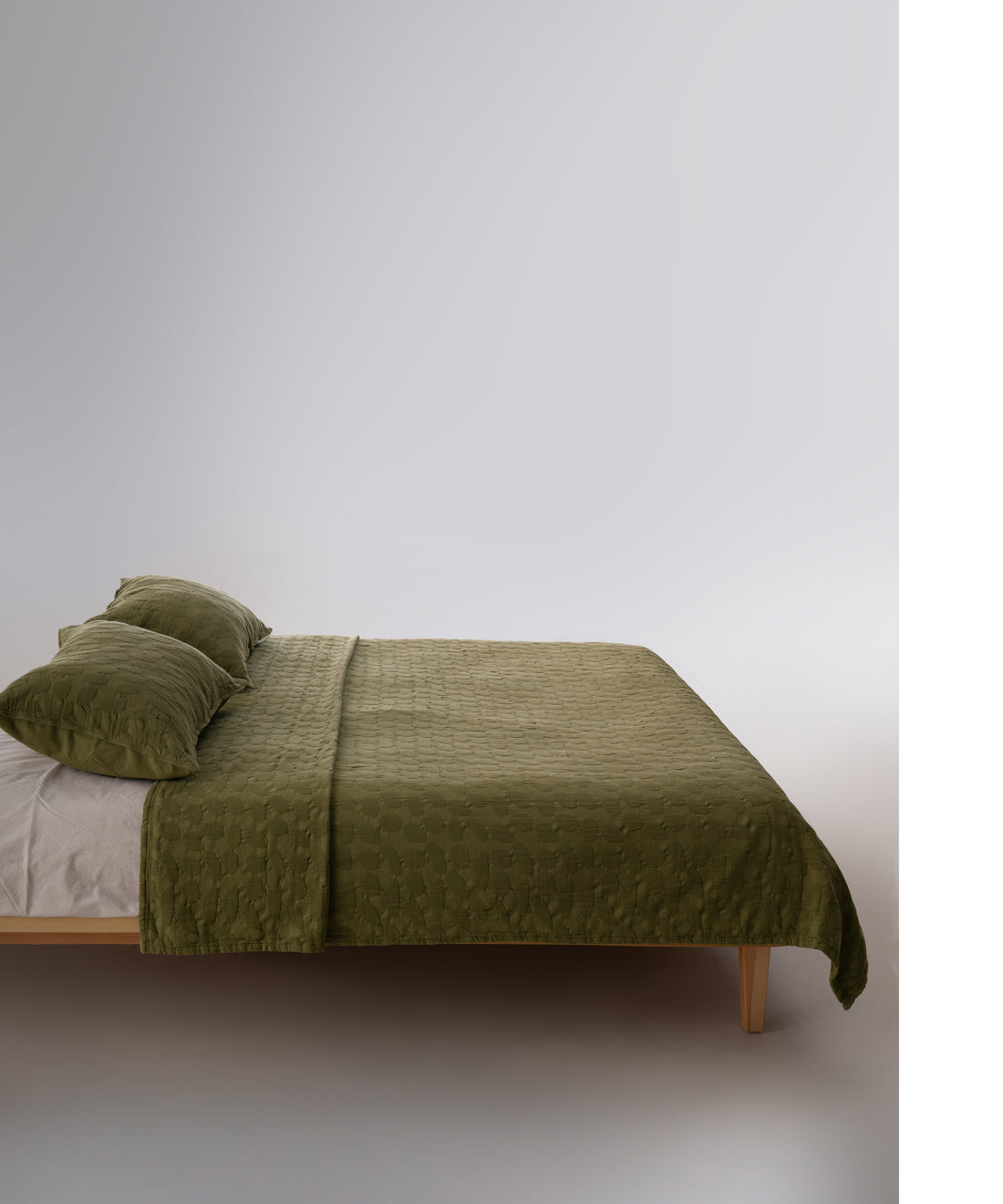 Alphecca 100% Cotton Stonewashed Bedspread Set - Olive