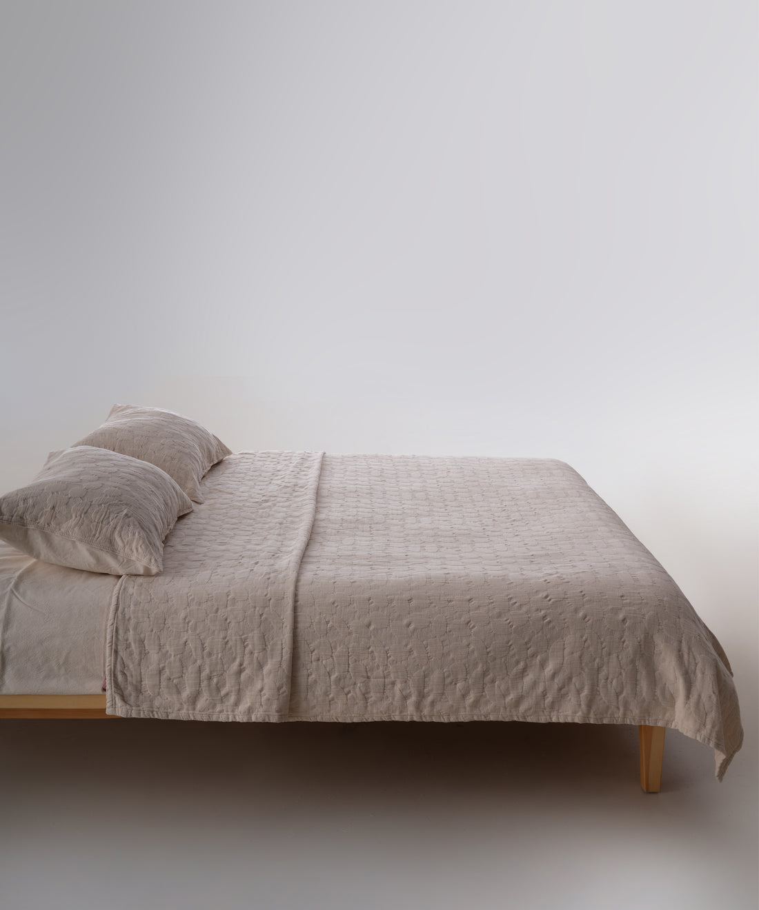 Alphecca 100% Cotton Stonewashed Bedspread Set - Cream