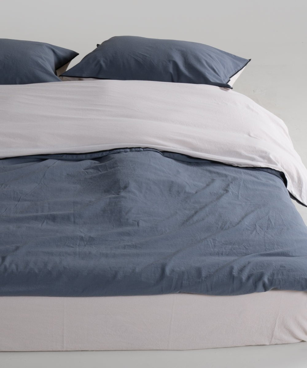 Essualte Stonewashed Reversible 100% Cotton Duvet Cover Set Opal Grey / Castle Rock