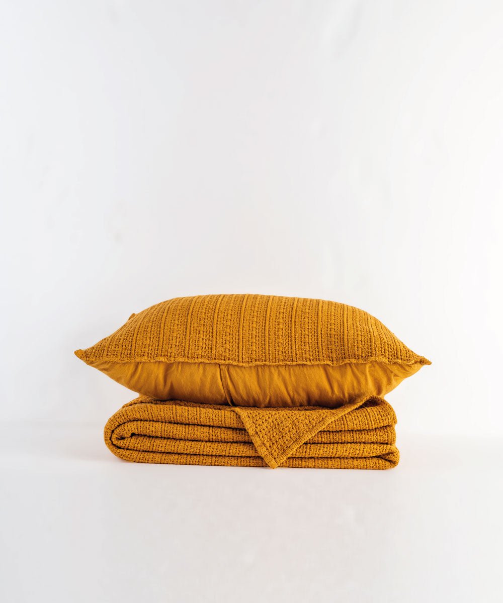 Essualte Waffle Bedspread Set Mustard