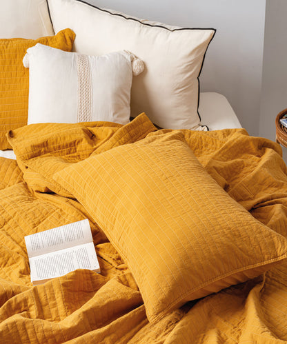 Essualte Bacis Bedspread Set Mustard