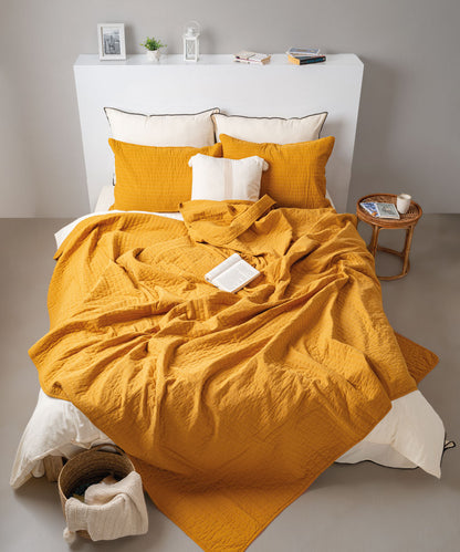 Essualte Bacis Bedspread Set Mustard