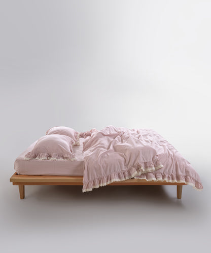 Four-Sided Frill Design with Delicate Guipure Finish