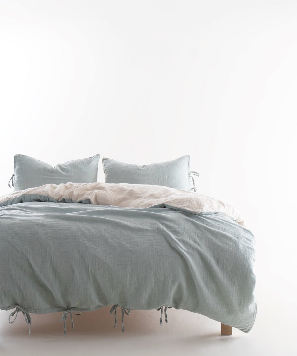 Esse Reversible Muslin Gauze Duvet Cover Set Oxfordtan/Mineral Blue with tie-closure pillowcases – Limasso London