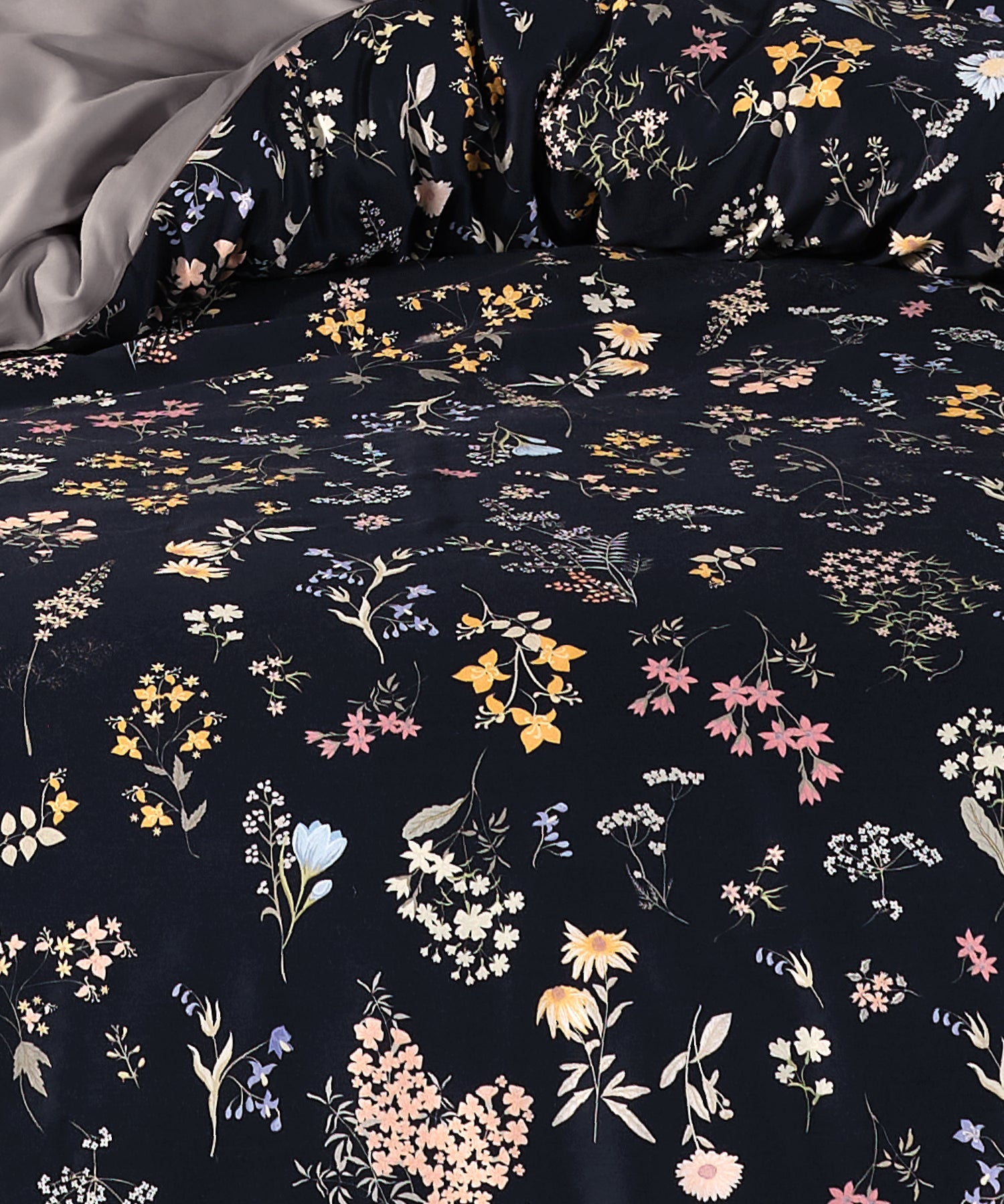 Midnight 100% Cotton Sateen Duvet Cover Set - Dress Blue Details