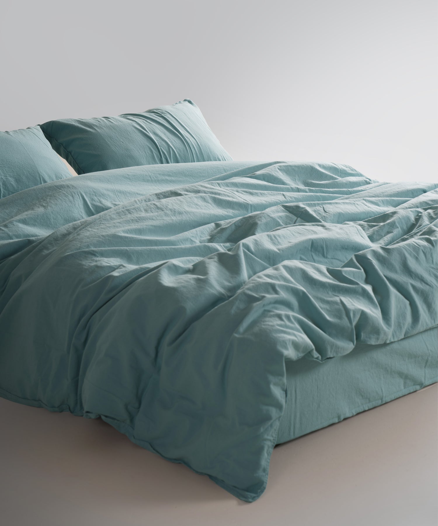 Mineral Blue shade in a stonewashed cotton pillowcase. Perfect for Scandinavian, minimalist and coastal bedroom styles.