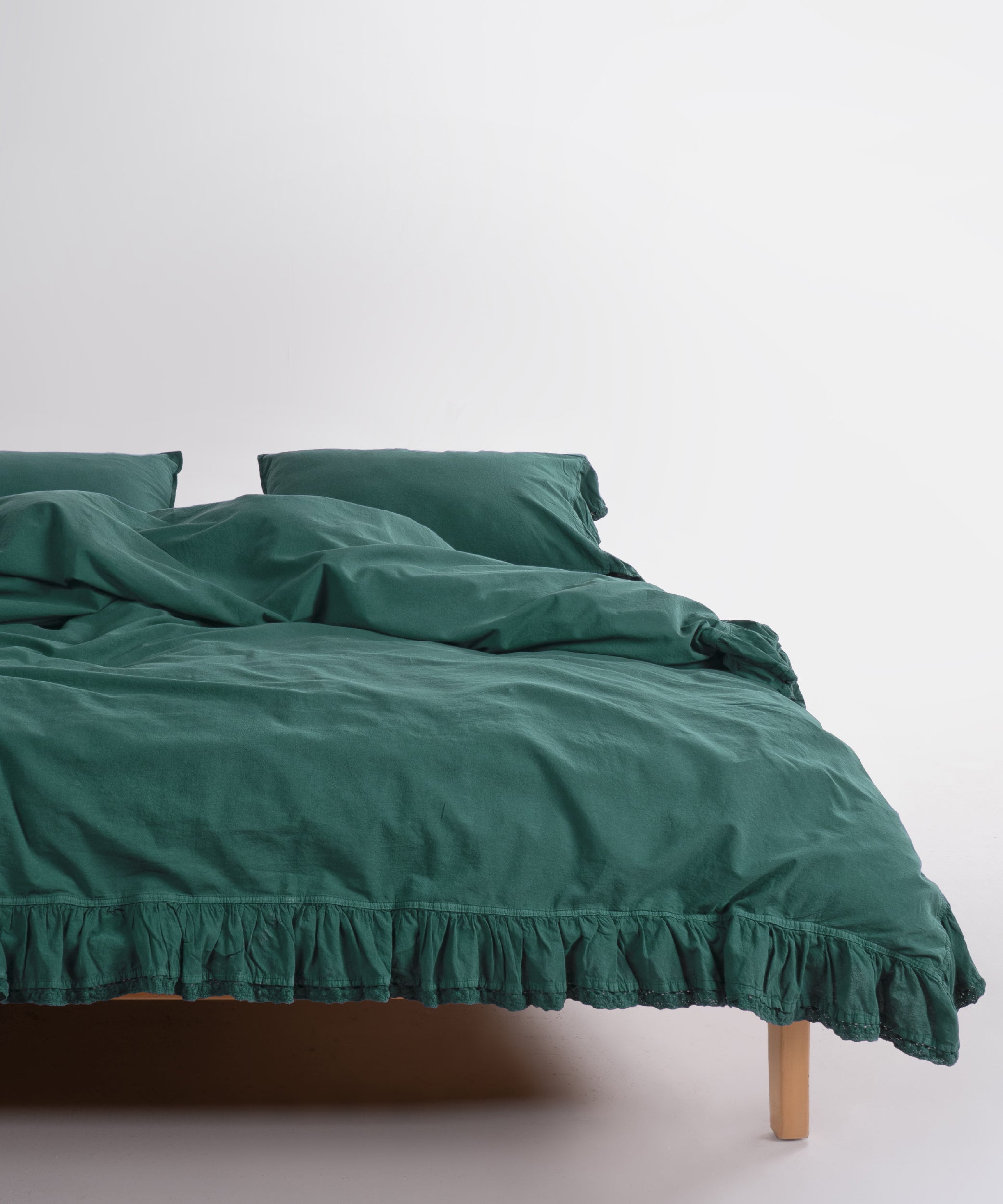 Sicilia Dark Green ruffle lace 100% cotton duvet cover set stonewashed soft luxury bedding UK size