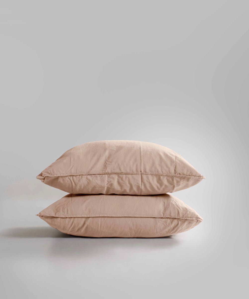 Soft and breathable stonewashed 100% cotton pillowcases in Med Beige. Includes 2 pieces (50x75cm). Gentle on skin, durable and easy-care. Shop now at Limasso London.