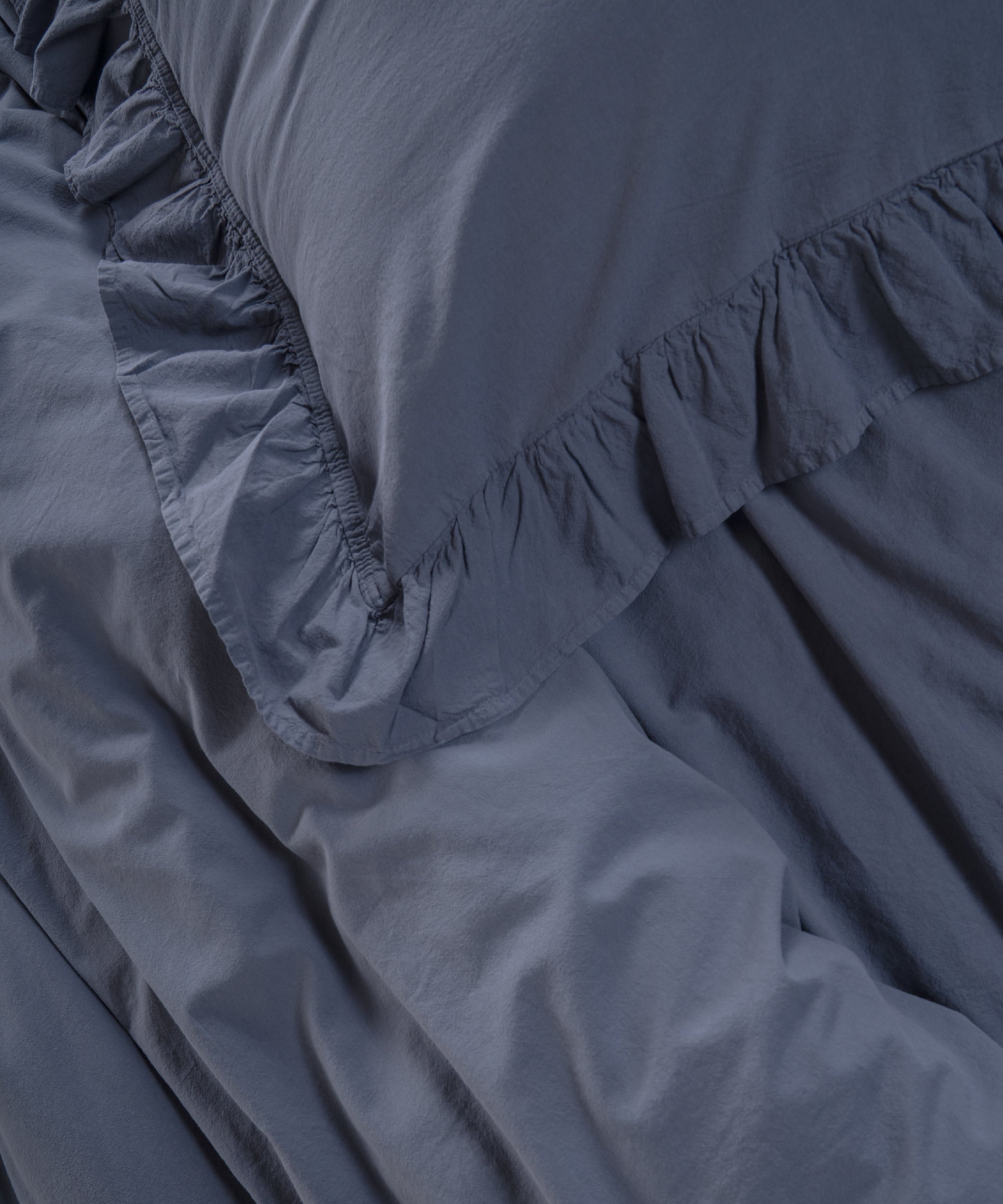 Complete stonewash exclusive natural grey bedding set including duvet cover and pillowcases for UK bedrooms