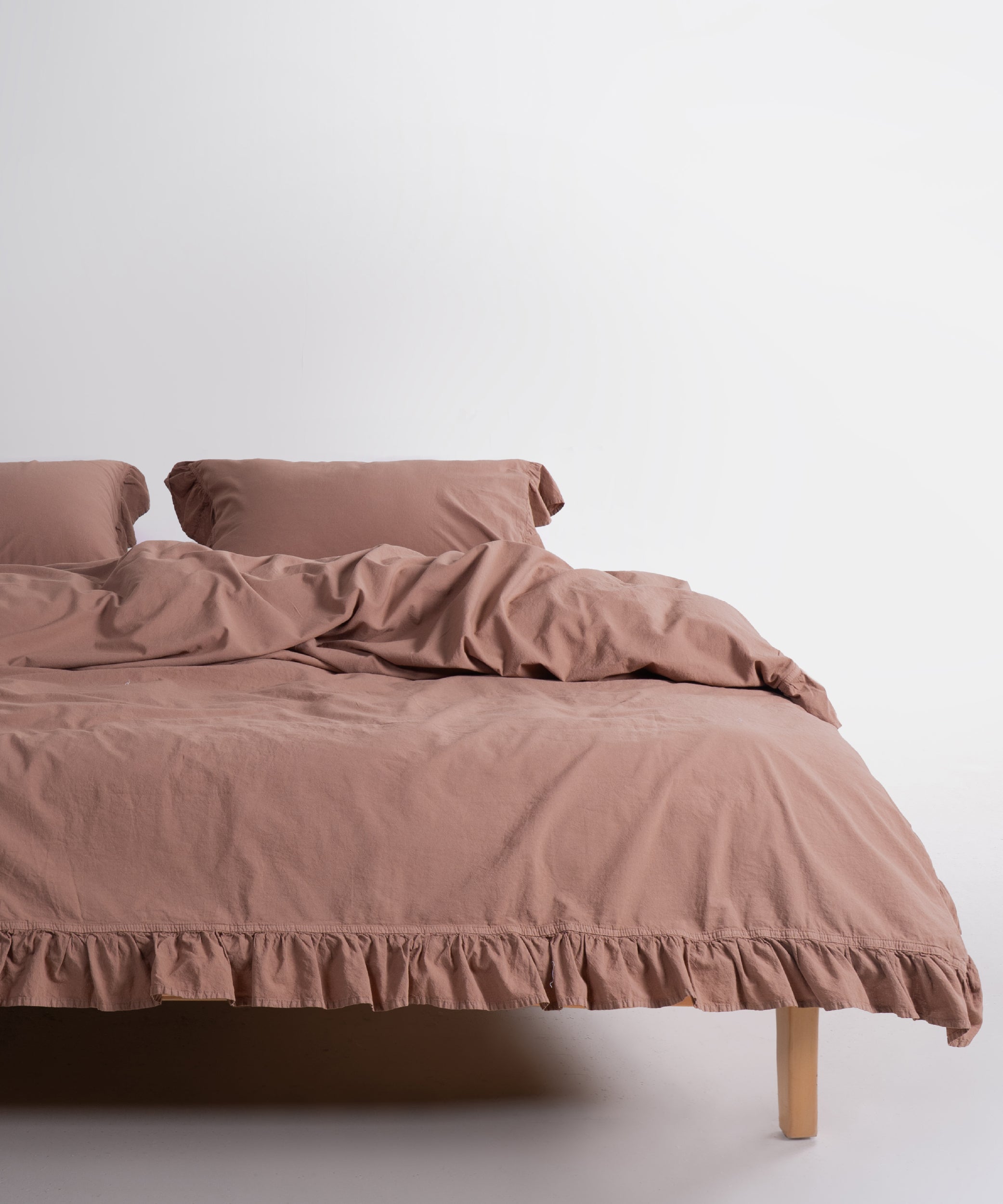 Soft, breathable UK bedding designed for year-round comfort and timeless bedroom style.