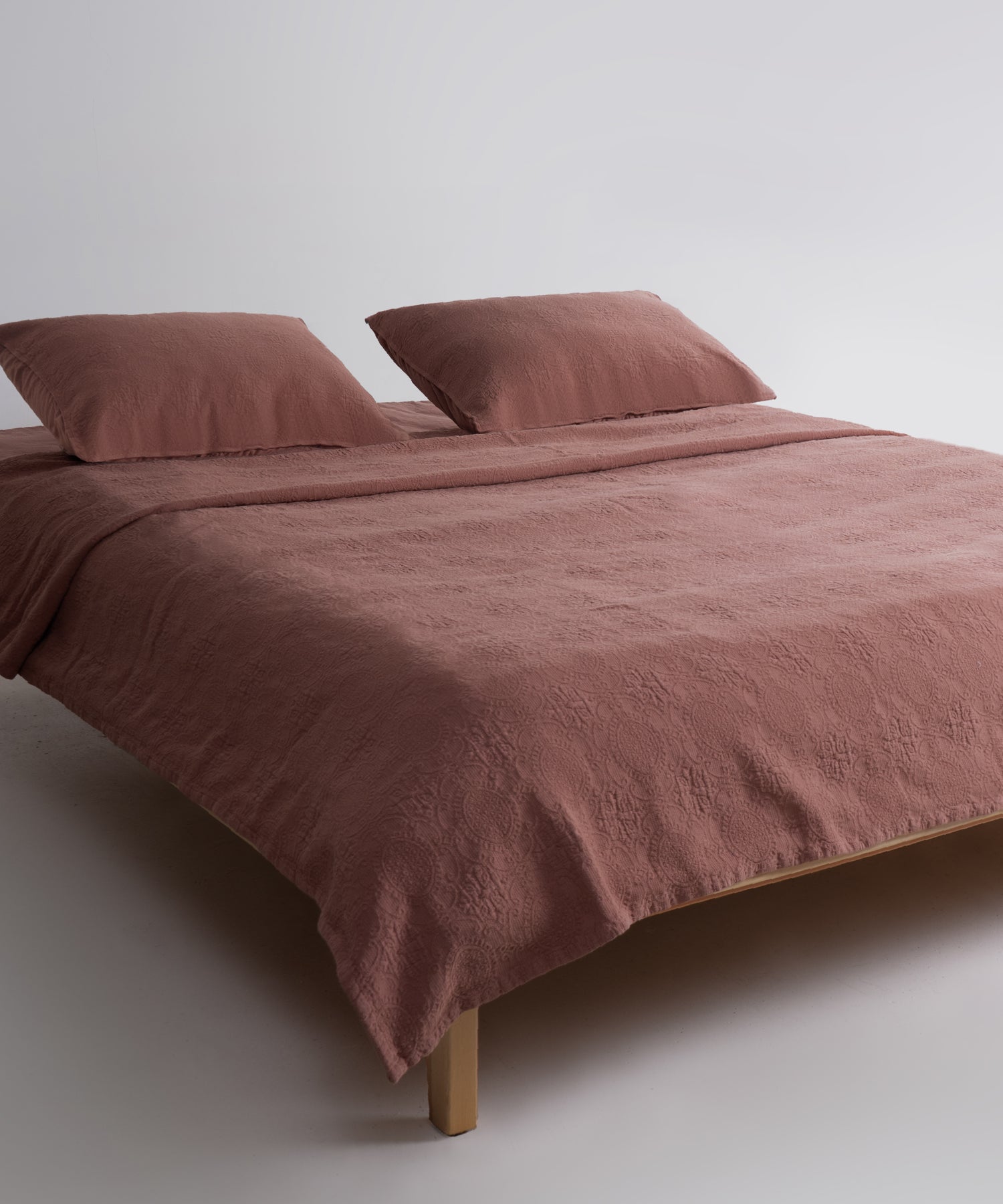 Premium Quilted Cotton Bedding with Natural Texture