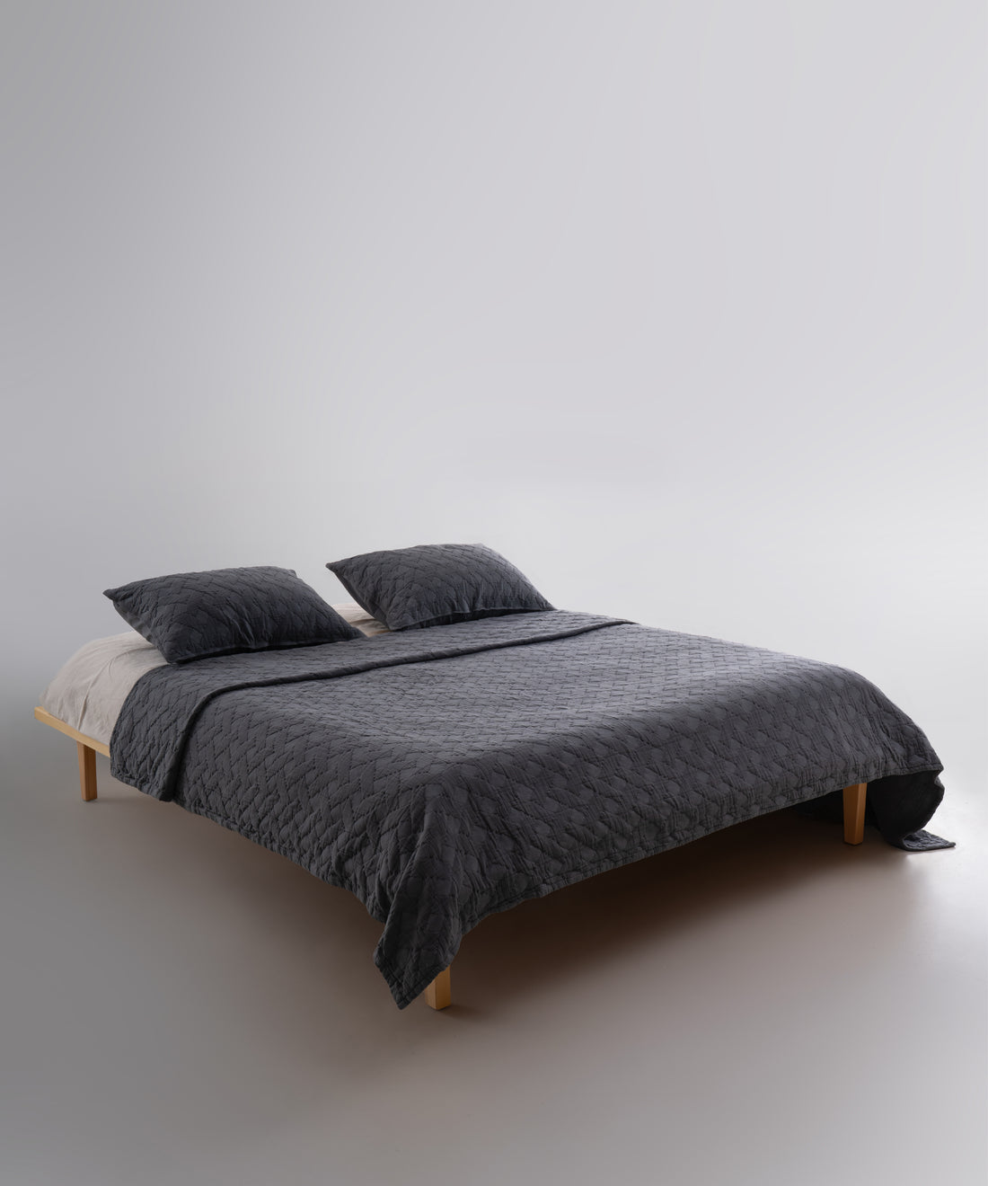 Brianna 100% Cotton Stonewashed Bedspread Set - Castlerock