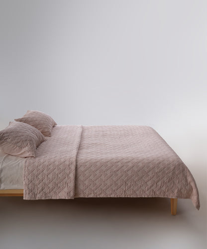 Brianna 100% Cotton Stonewashed Bedspread Set- Pristine