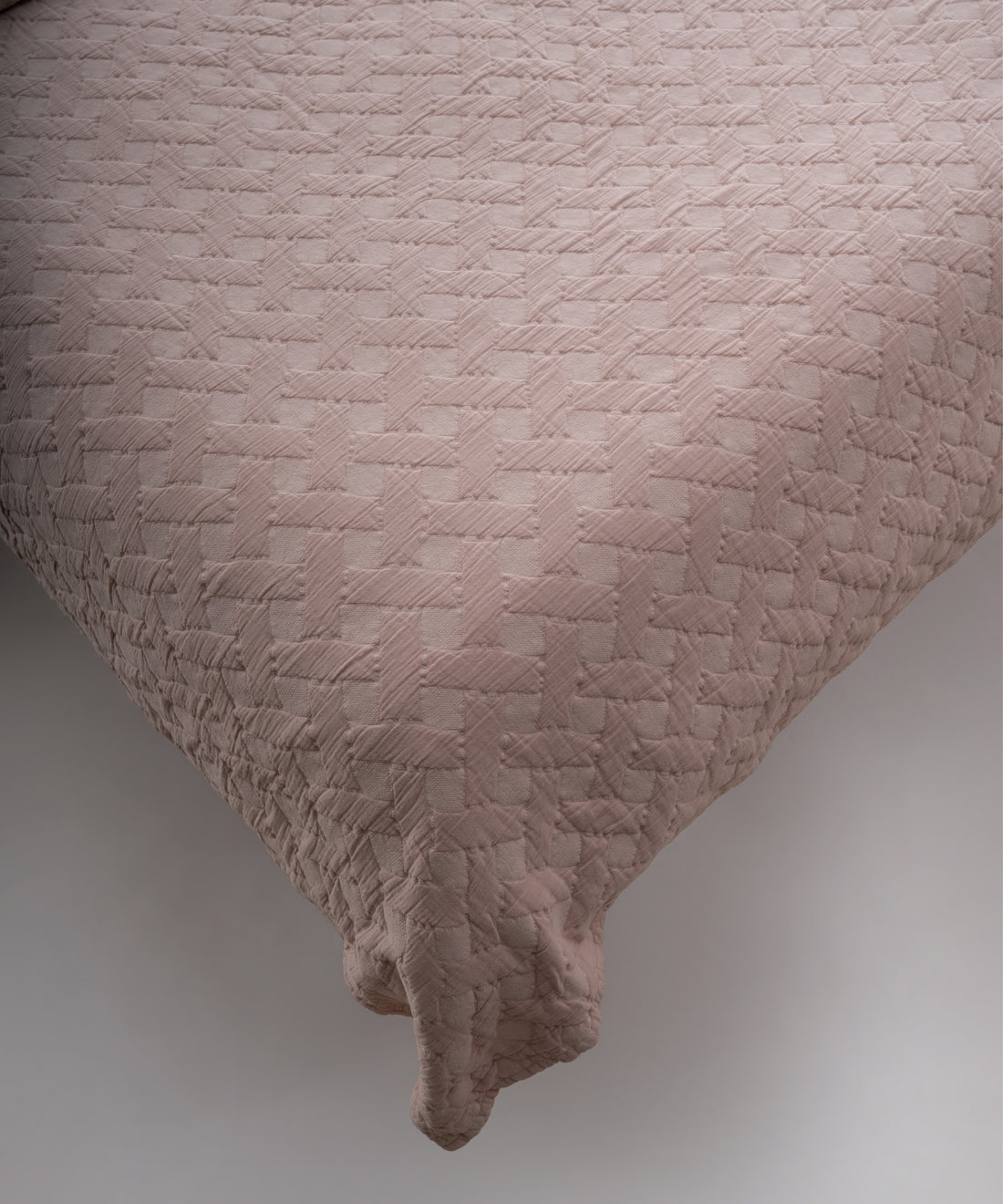 Brianna 100% Cotton Stonewashed Bedspread Set- Pristine