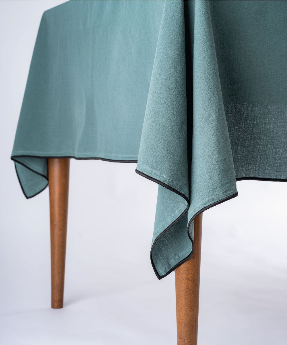 Essualte Dark Green 100% Cotton Stonewashed Tablecloth