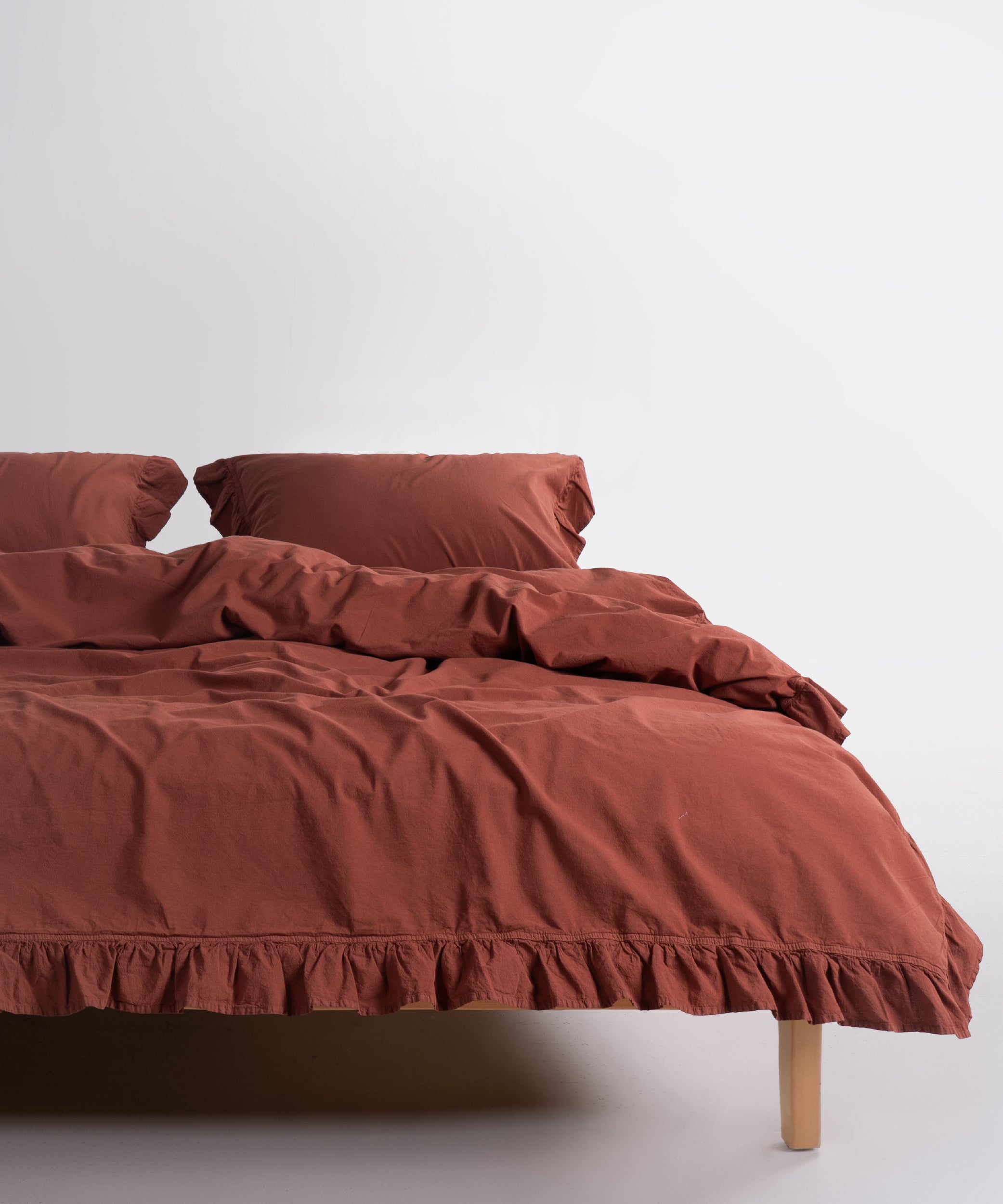 Exclusive Cinnamon Stick Ruffled 100% Soft Cotton Pillowcases Pair - Stonewashed | Limasso