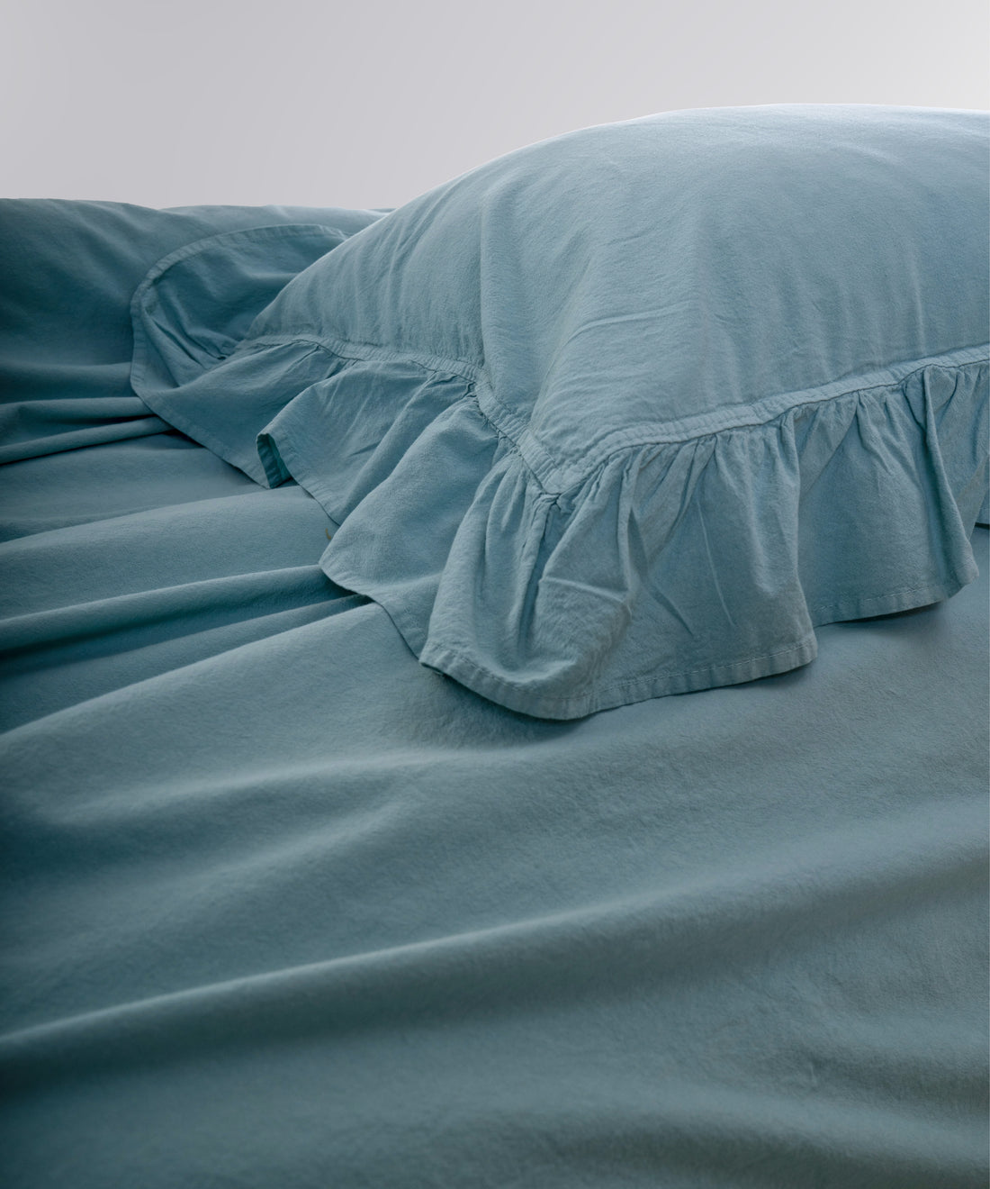 Exclusive Mineral Blue Ruffled 100% Soft Cotton Pillowcases Pair - Stonewashed | Limasso