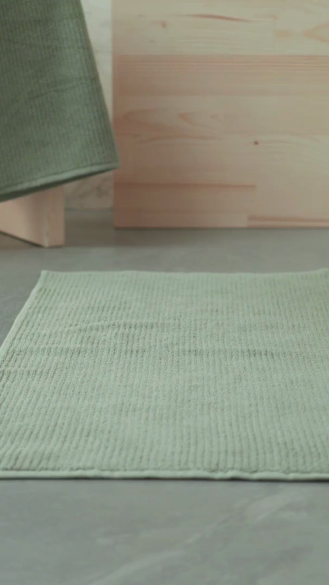 Pana - 50x75cm Set of 2 Bathmats Green