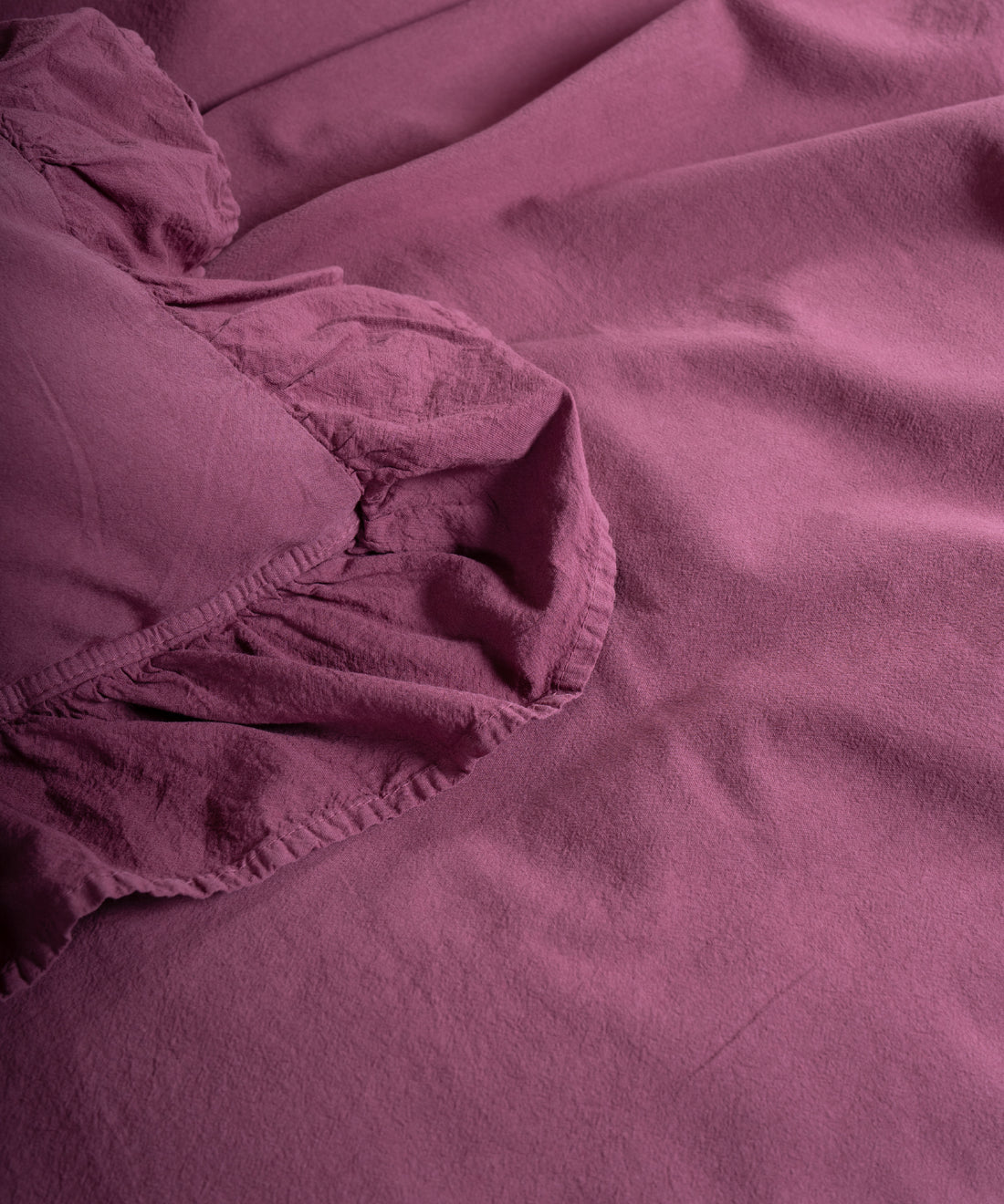 Exclusive Raspberry Ruffled 100% Soft Cotton Pillowcases Pair - Stonewashed | Limasso